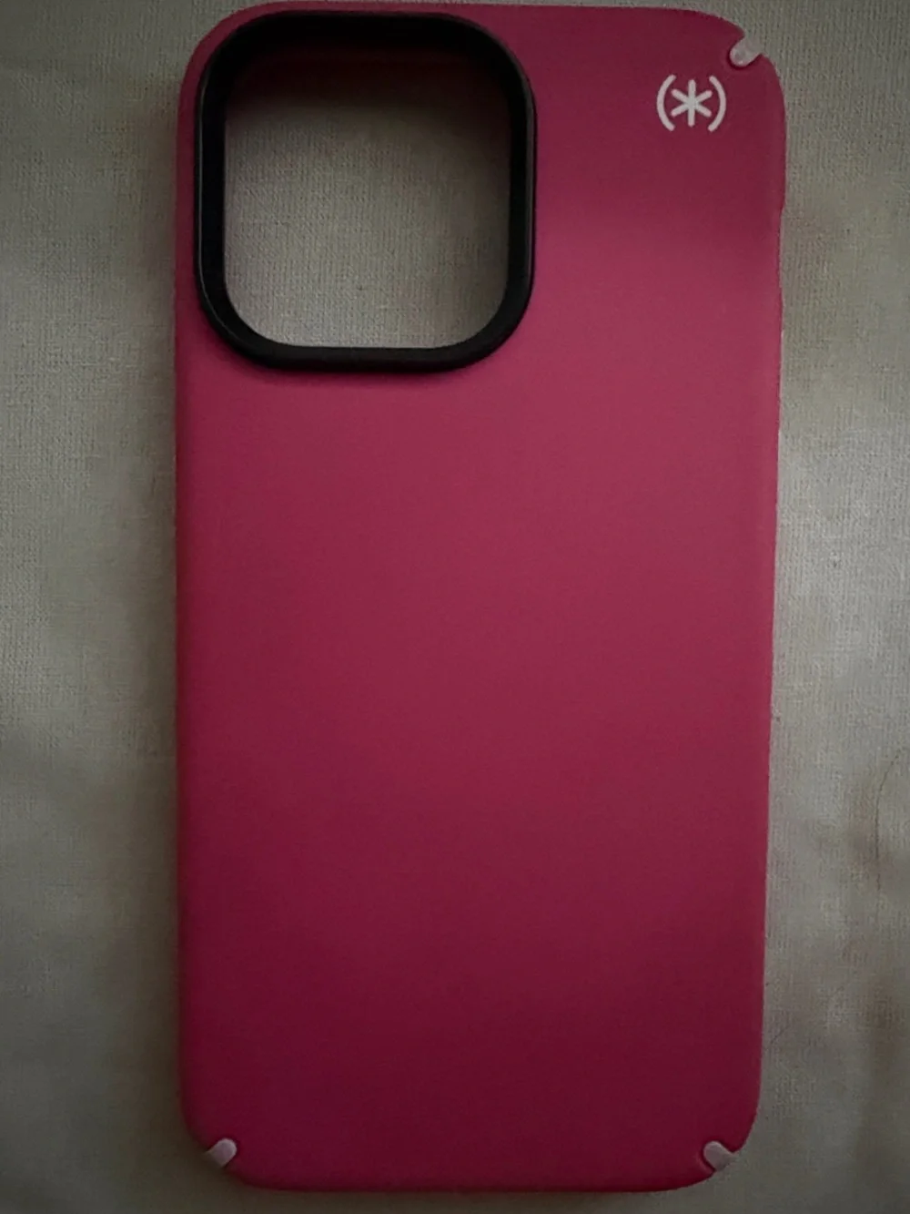 speck Hot Pink Protective Phone Case with Black Camera Trim
